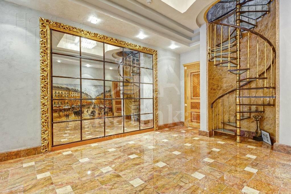 3-этажный коттедж 1 600 м² с отделкой