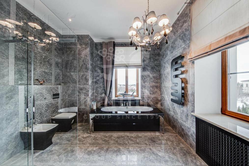 2-этажный коттедж 1 250 м² с отделкой