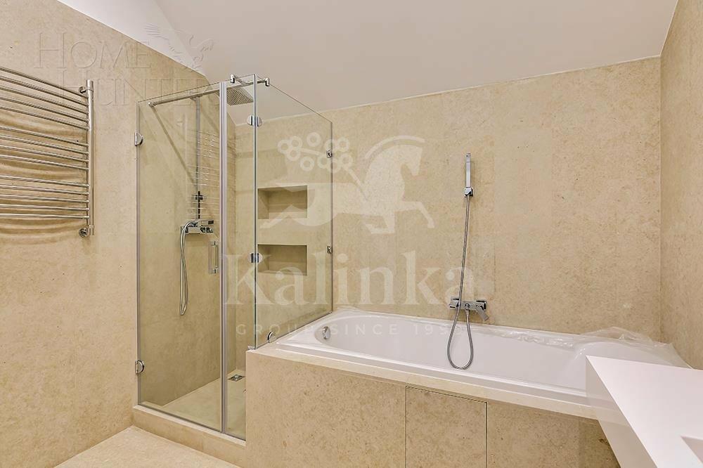 2-этажный коттедж 1 200 м² с отделкой