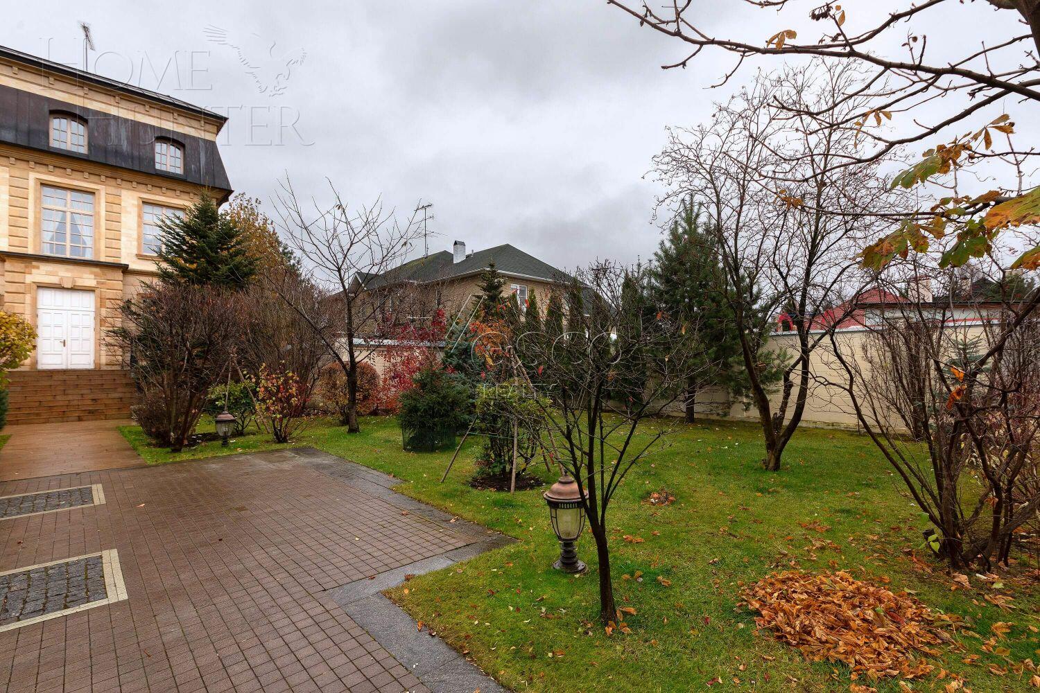 2-этажный коттедж 980 м² с отделкой