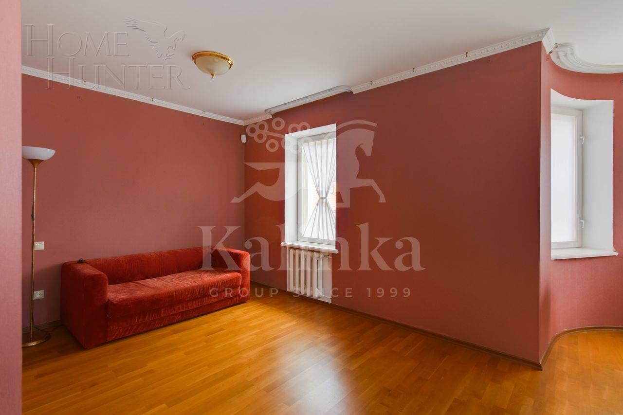 2-этажный коттедж 300 м² с отделкой