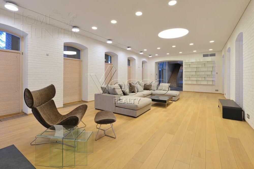 2-этажный коттедж 800 м² с отделкой