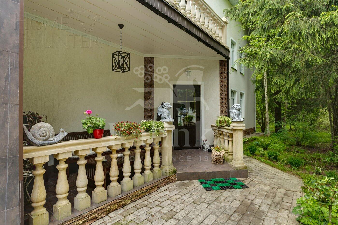 2-этажный коттедж 868 м² с отделкой