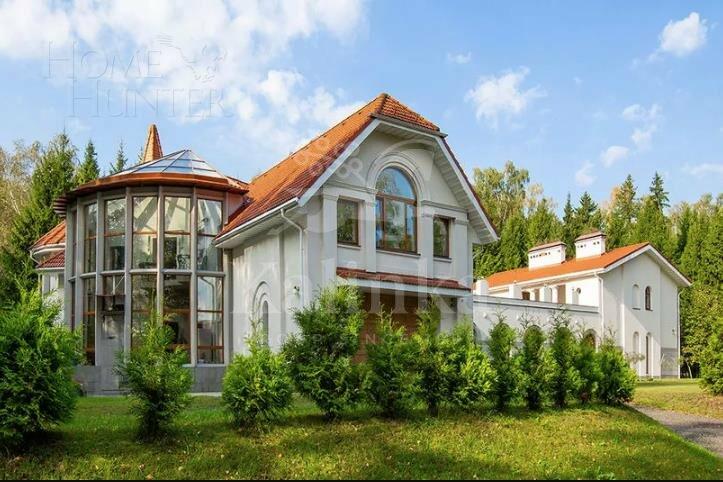 2-этажный коттедж 1 100 м² с отделкой