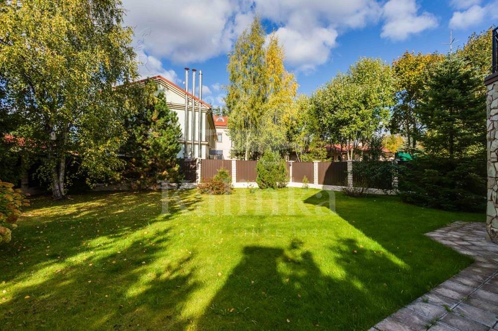 2-этажный коттедж 200 м² с отделкой