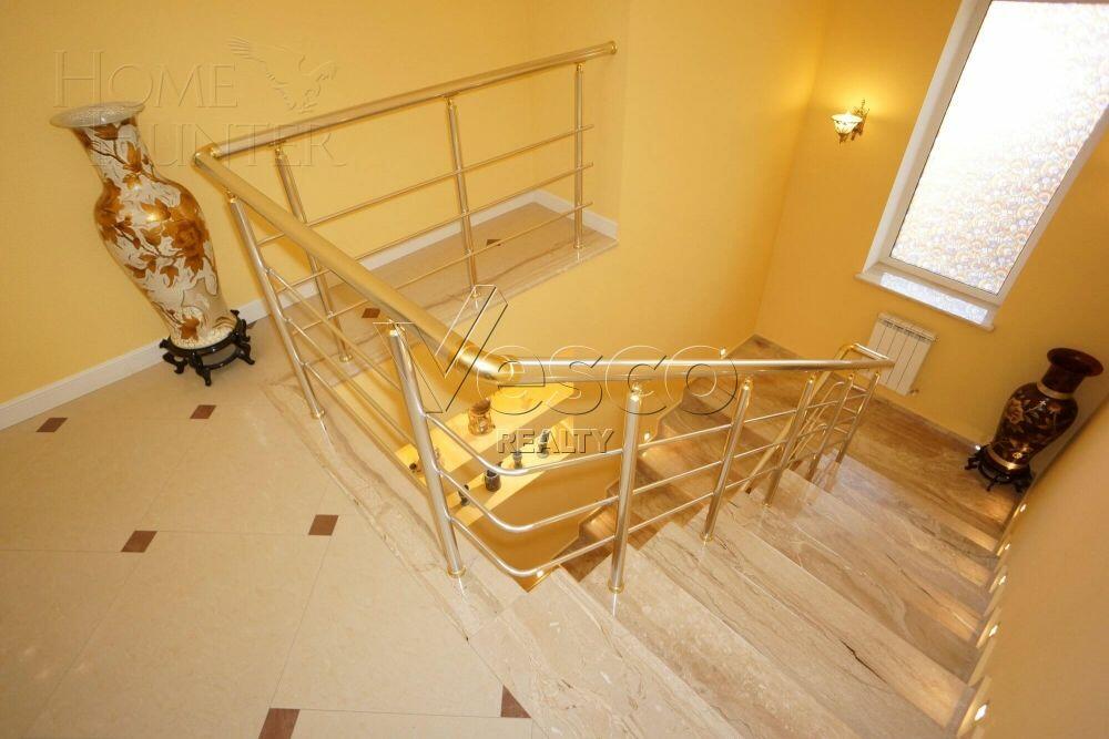 2-этажный коттедж 525 м² с отделкой