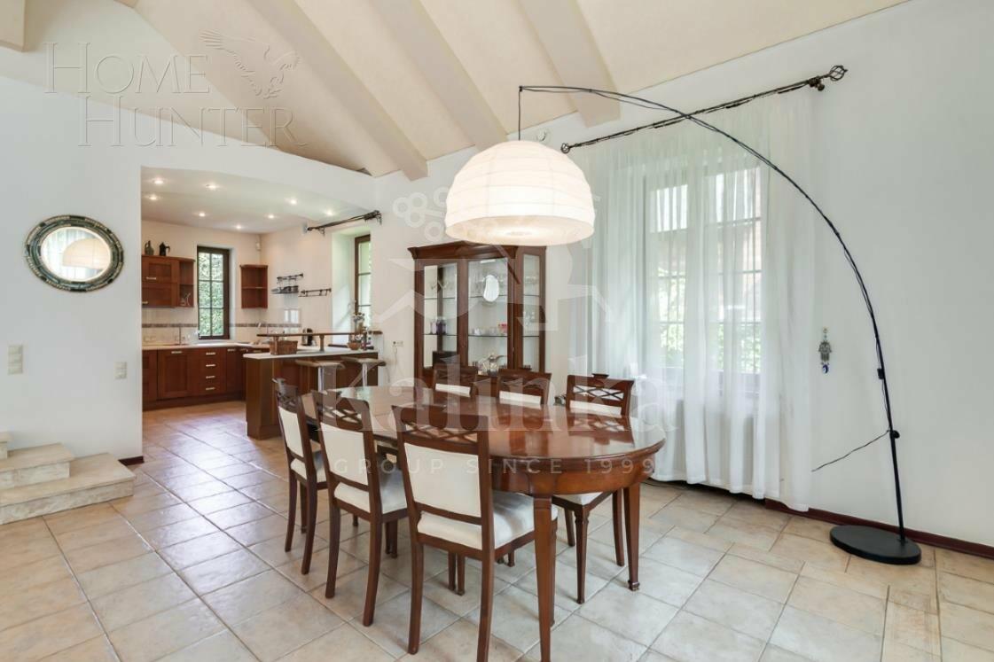 2-этажный коттедж 650 м² с отделкой