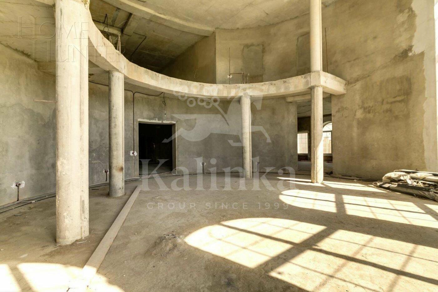 3-этажный коттедж 2 000 м² без отделки