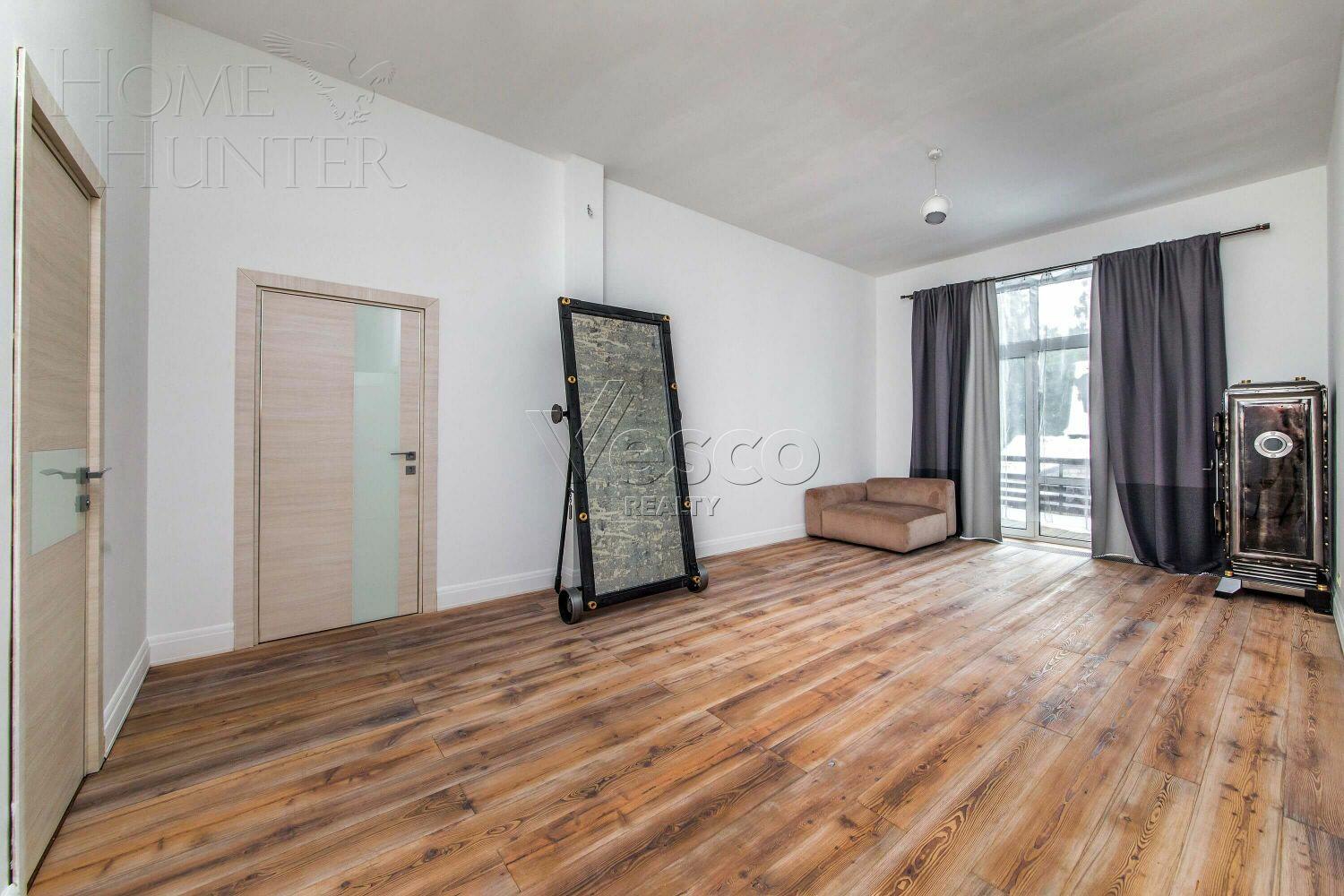 2-этажный коттедж 300 м² с отделкой