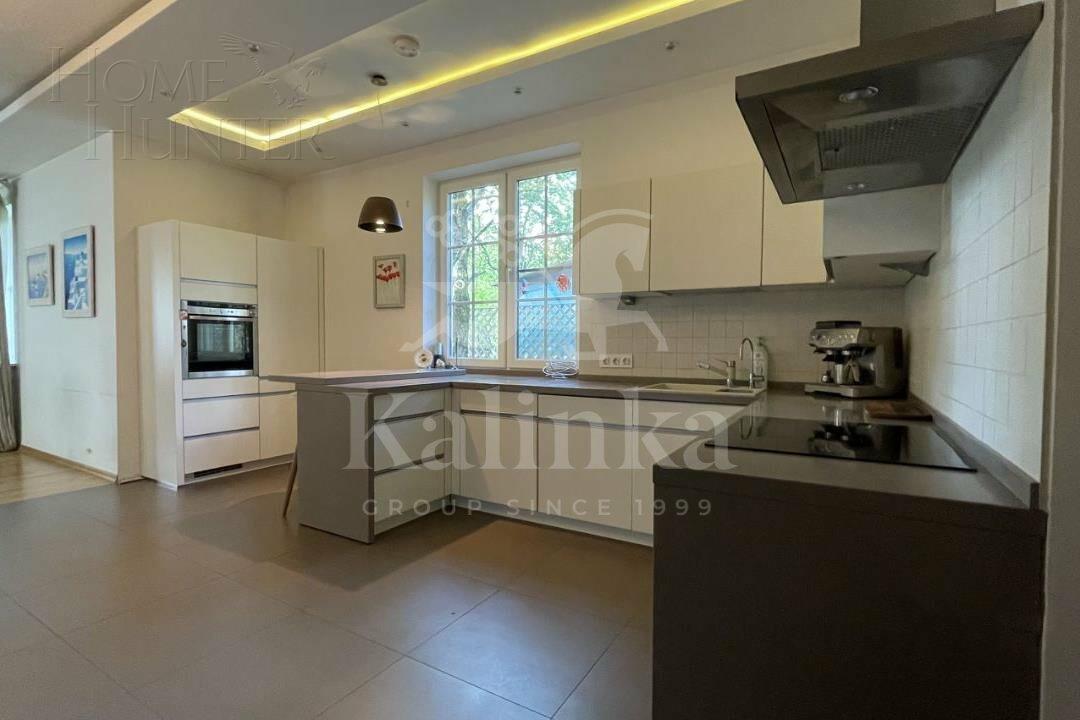 3-этажный коттедж 362 м² с отделкой