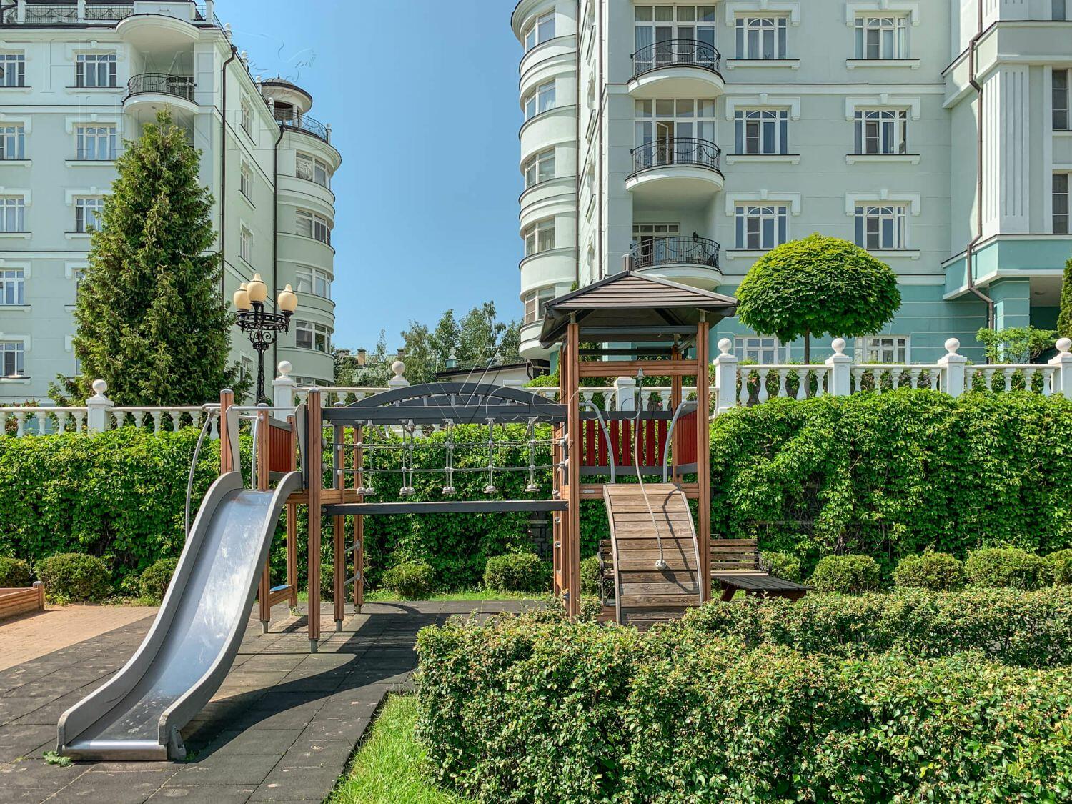 4-КОМН. КВАРТИРА С ОТДЕЛКОЙ 234 М² НА 4 ЭТАЖЕ