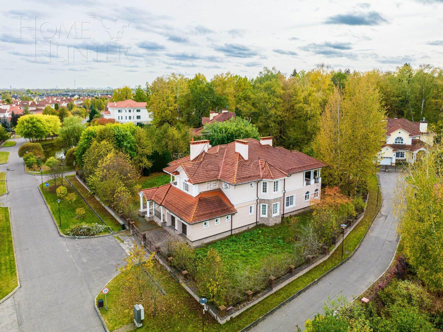 2-этажный коттедж 495 м² с отделкой