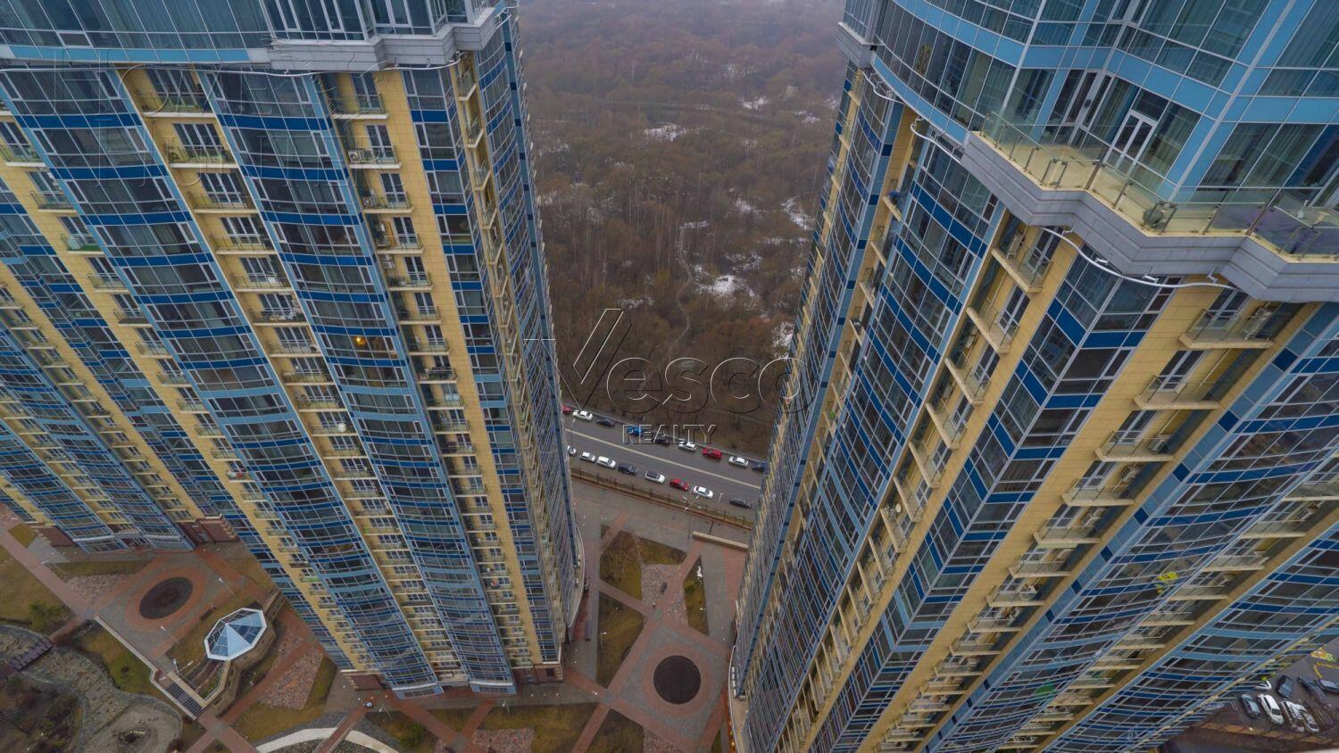 3-УРОВНЕВЫЙ ПЕНТХАУС БЕЗ ОТДЕЛКИ 738.87 М² НА 28 ЭТАЖЕ