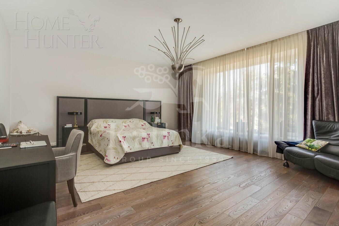 3-этажный коттедж 580 м² с отделкой