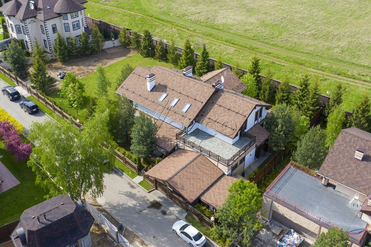 2-этажный коттедж 450 м² с отделкой