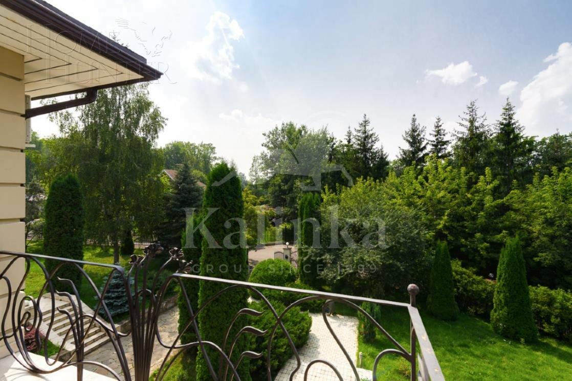 2-этажный коттедж 650 м² с отделкой