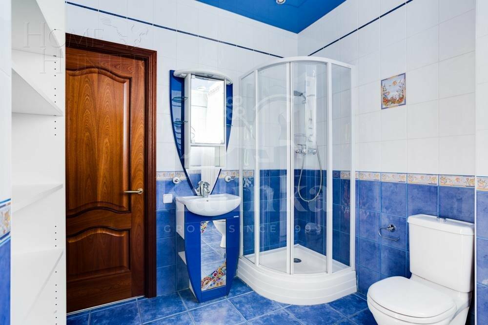 2-этажный коттедж 200 м² с отделкой