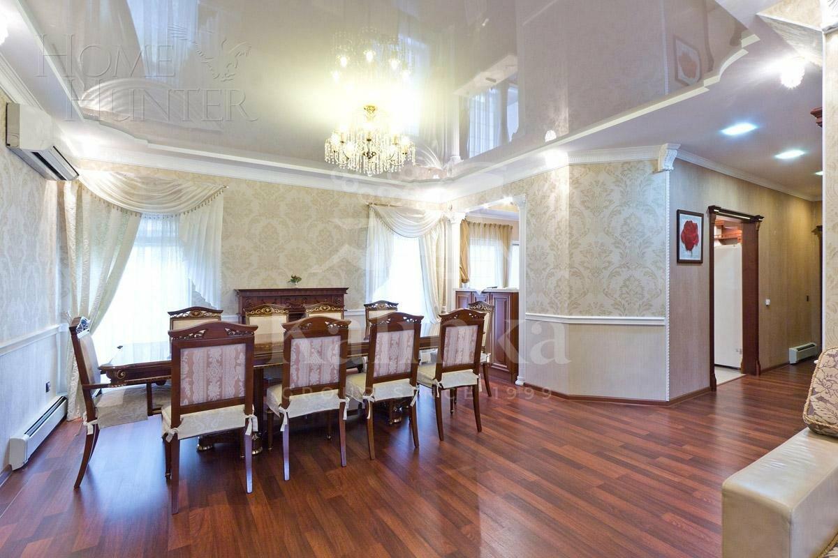 2-этажный коттедж 300 м² с отделкой