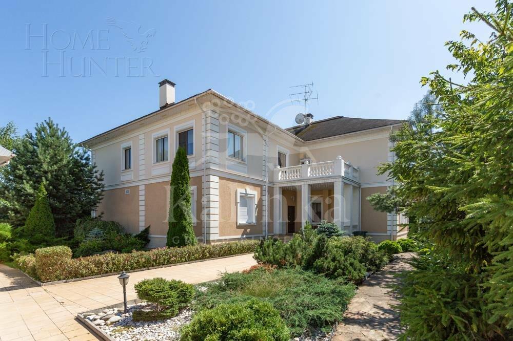 2-этажный коттедж 700 м² с отделкой