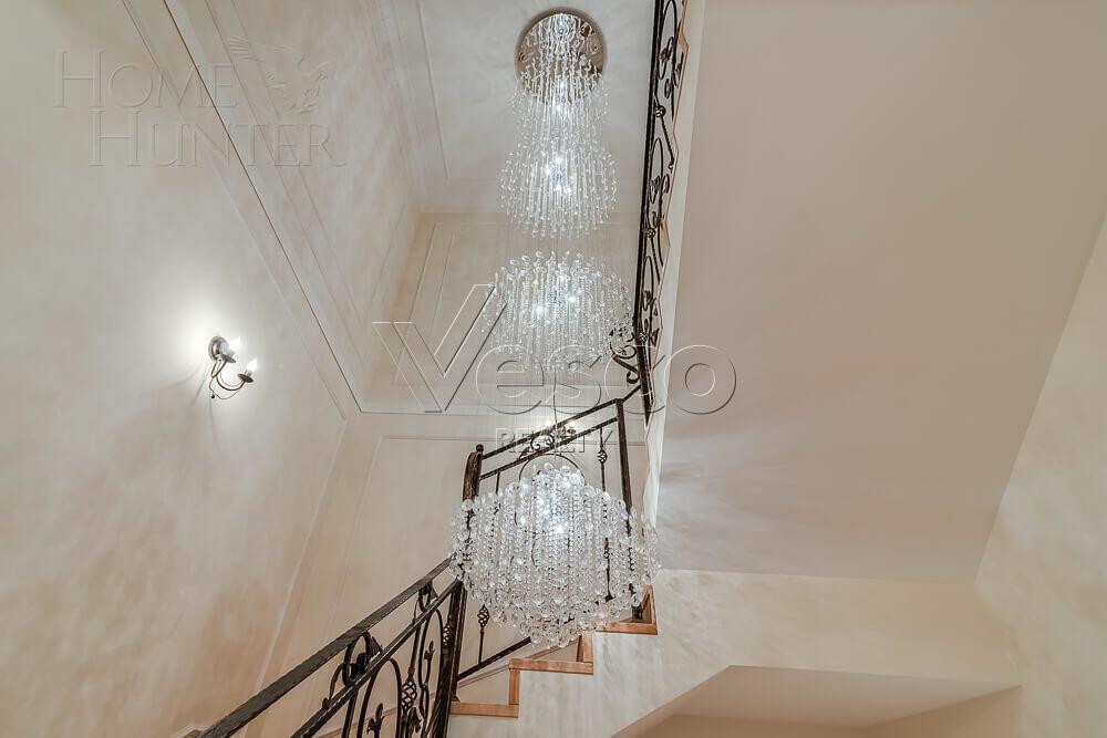 2-этажный коттедж 800 м² с отделкой