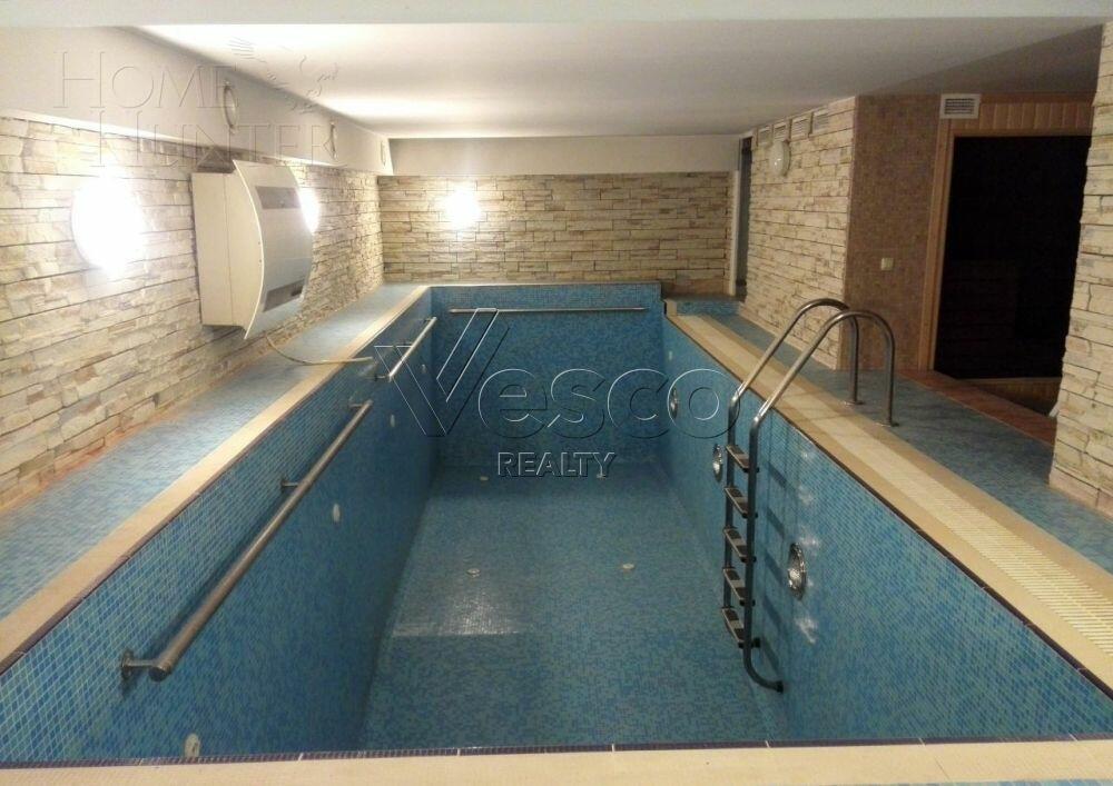 4-этажный коттедж 450 м² с отделкой