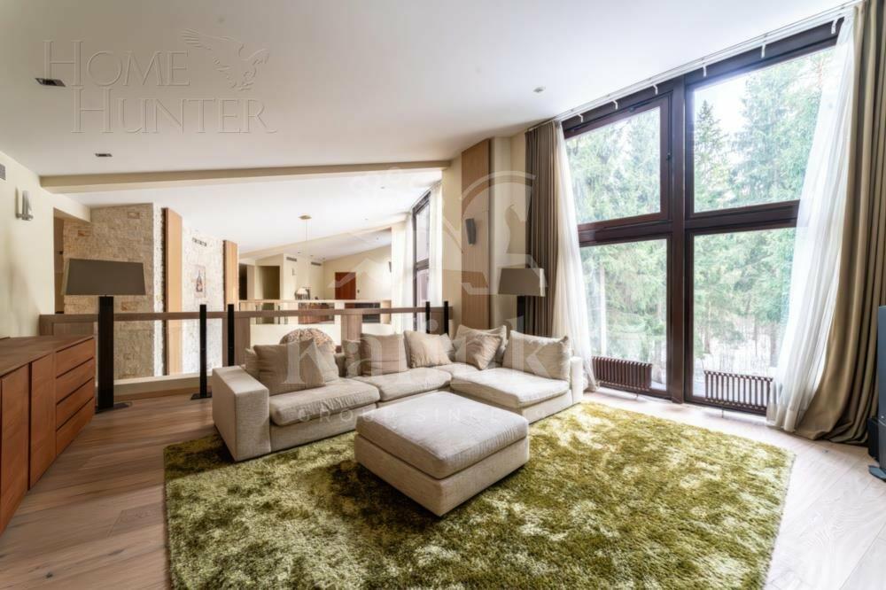 2-этажный коттедж 2 700 м² с отделкой