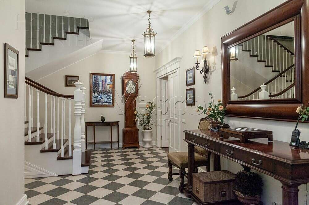 2-этажный коттедж 500 м² с отделкой