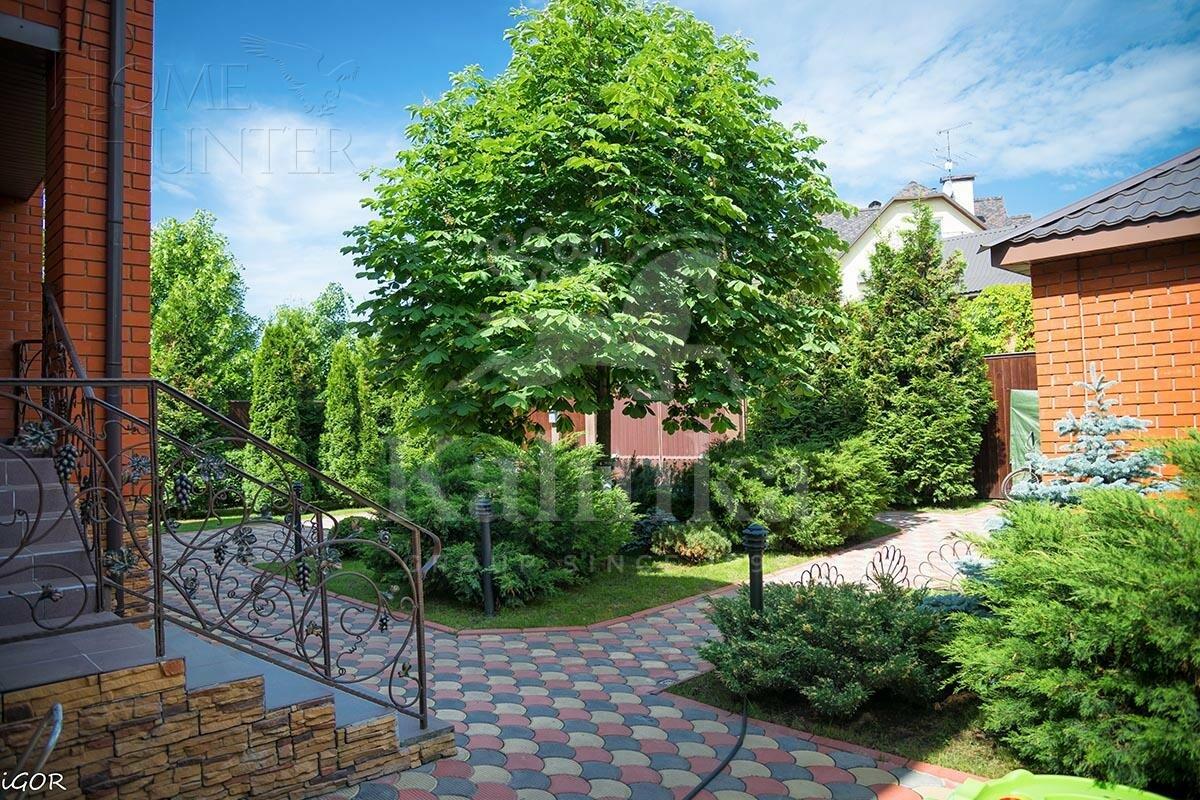 3-этажный коттедж 267 м² с отделкой