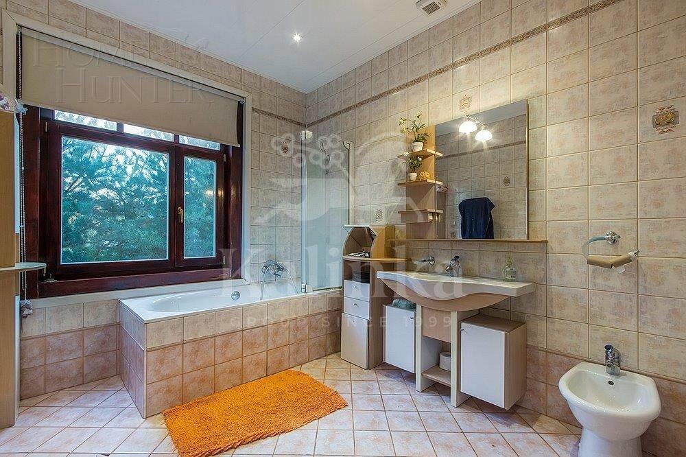 3-этажный коттедж 700 м² с отделкой