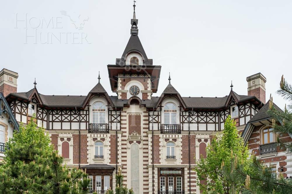 4-этажный таунхаус 362.6 м² без отделки