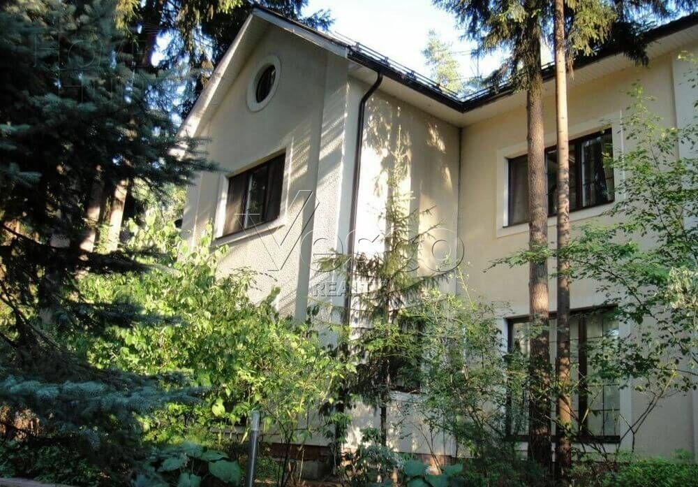 2-этажный коттедж 900 м² с отделкой