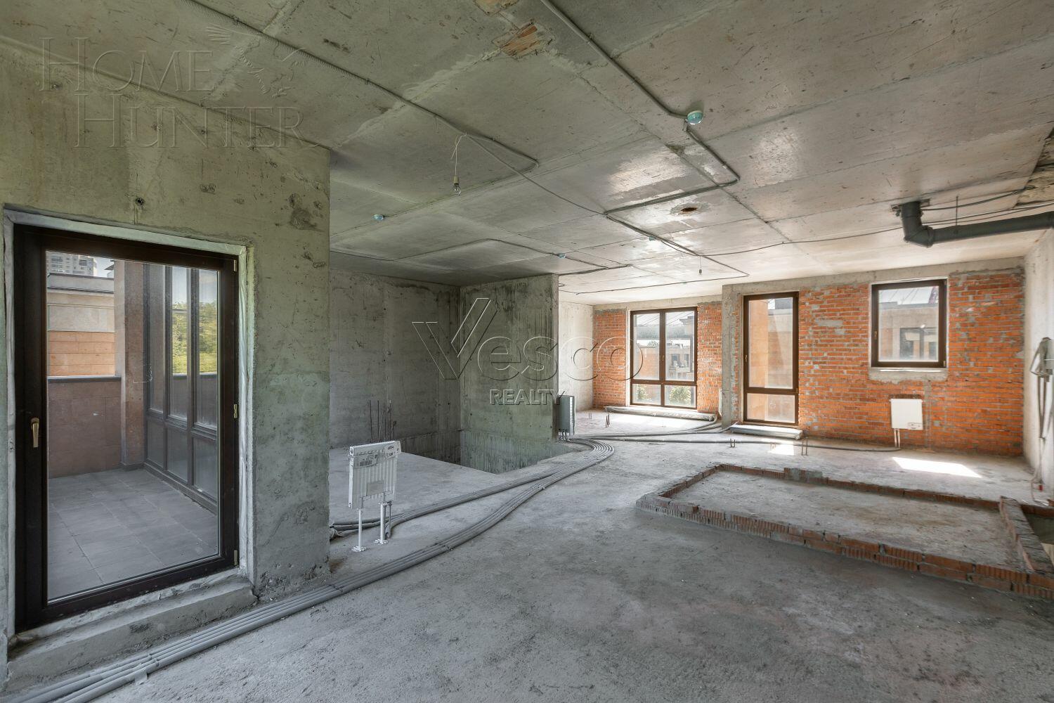 4-УРОВНЕВЫЙ ТАУНХАУС БЕЗ ОТДЕЛКИ 420 М² НА 1 ЭТАЖЕ