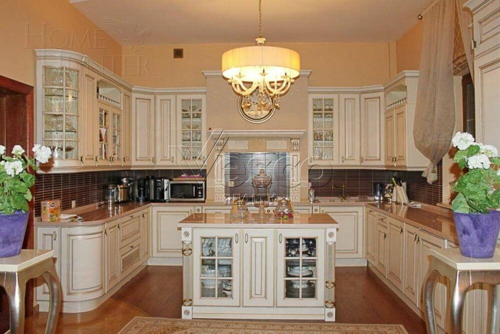 2-этажный коттедж 860 м² с отделкой