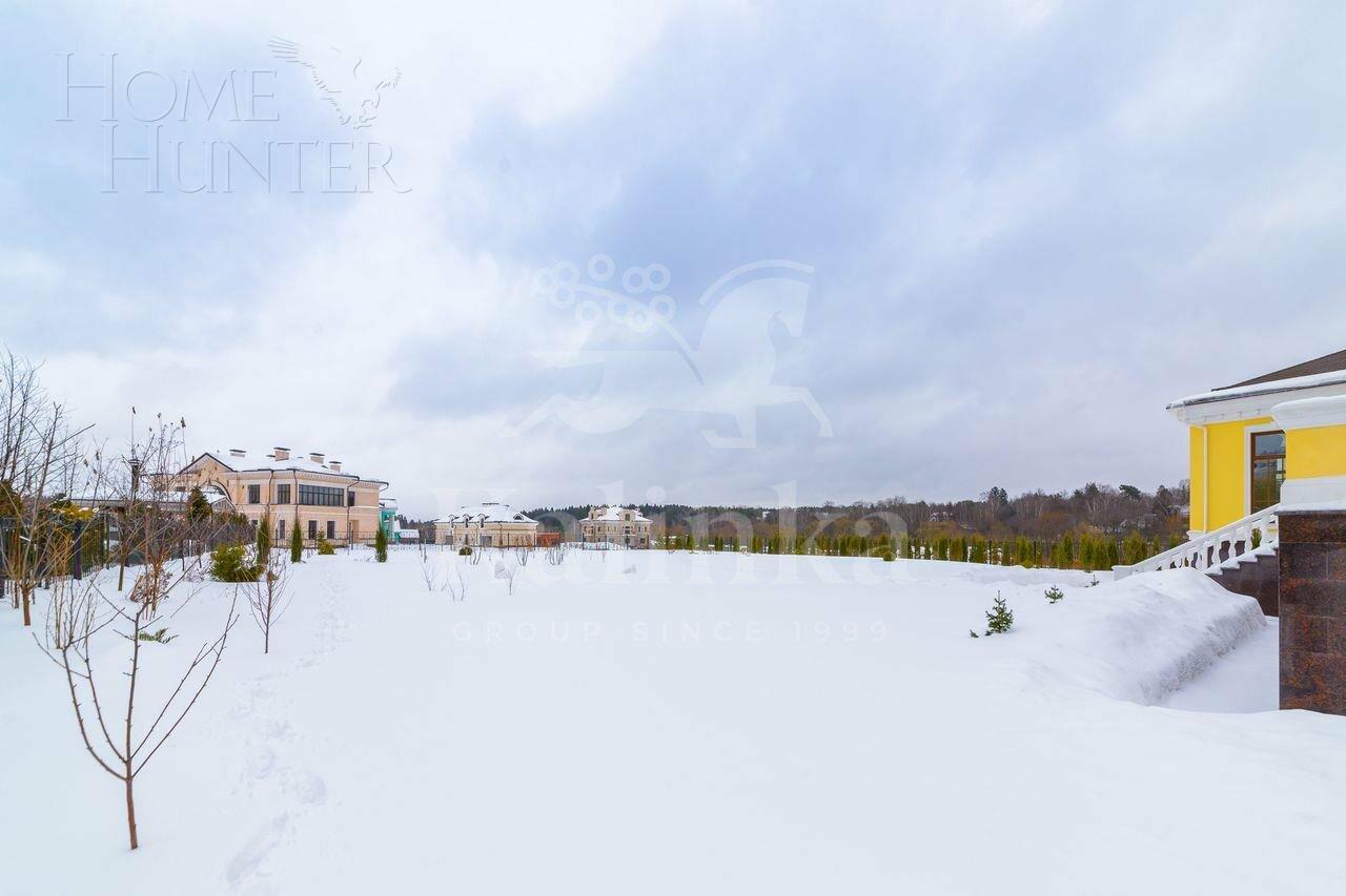 2-этажный коттедж 3 000 м² с отделкой