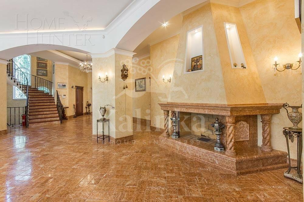 4-этажный коттедж 1 000 м² с отделкой