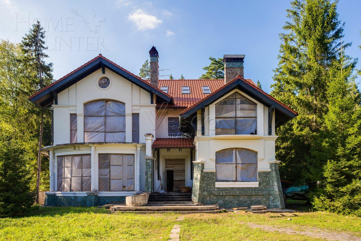 2-этажный коттедж 1 200 м² без отделки