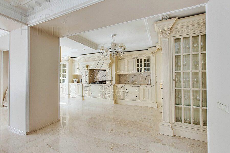 2-этажный коттедж 800 м² с отделкой