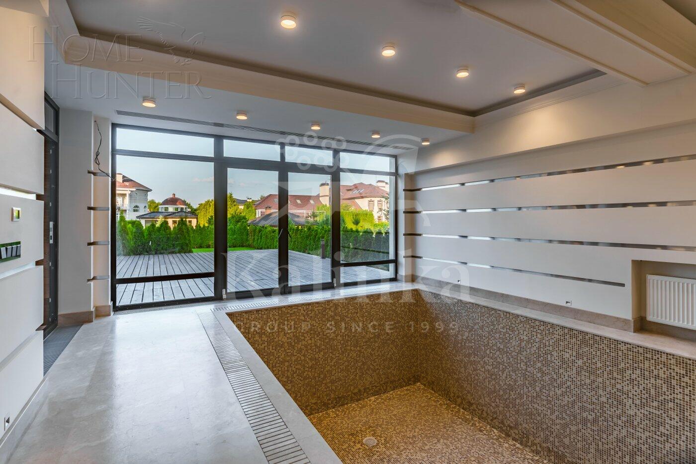 2-этажный коттедж 961 м² с отделкой