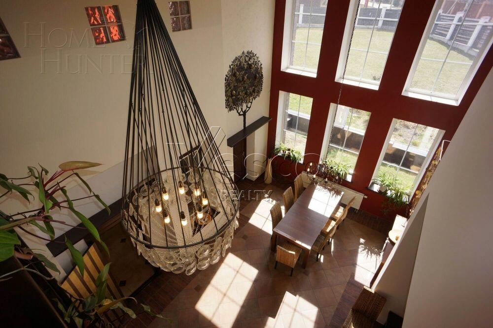 2-этажный коттедж 560 м² с отделкой