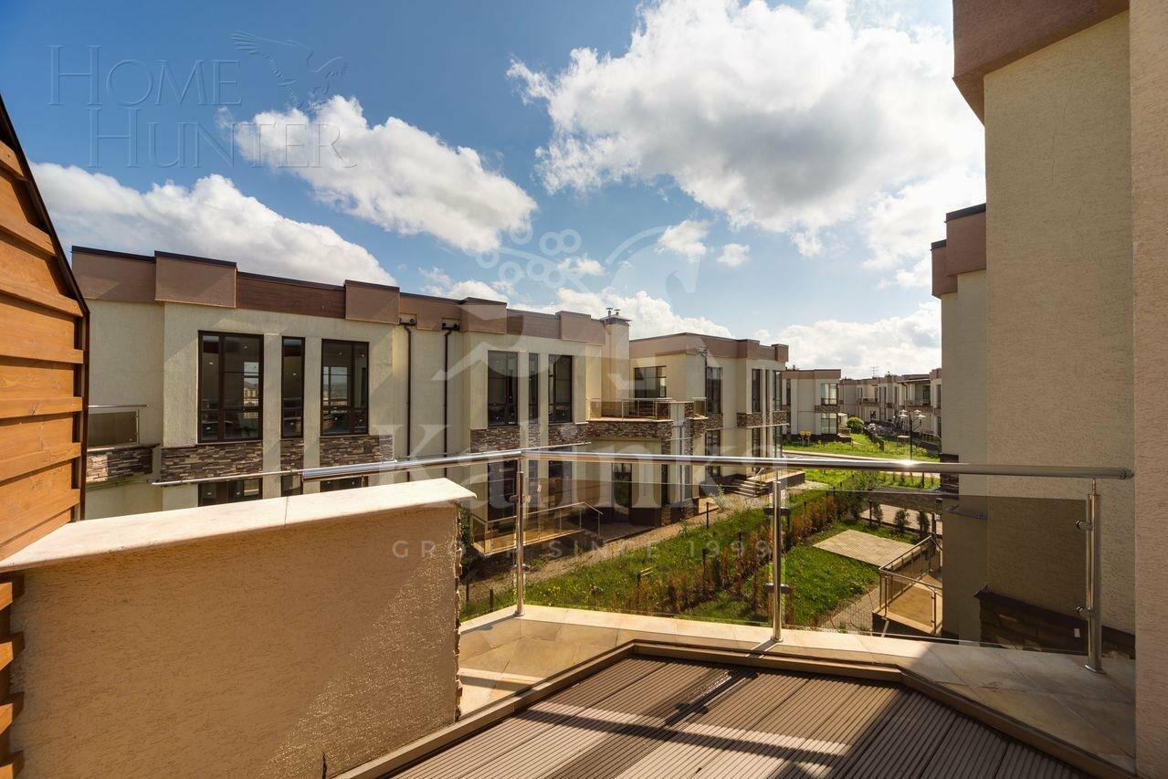 2-этажный таунхаус 220 м² с отделкой