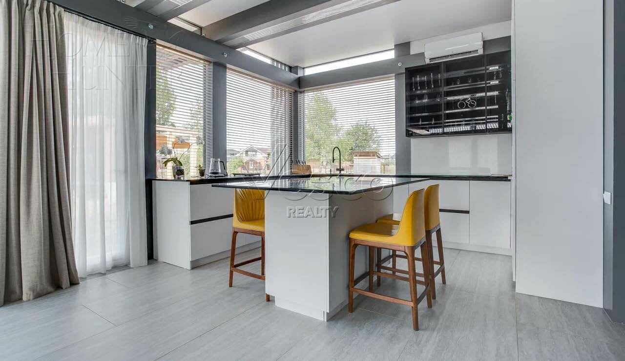 2-этажный коттедж 381 м² с отделкой