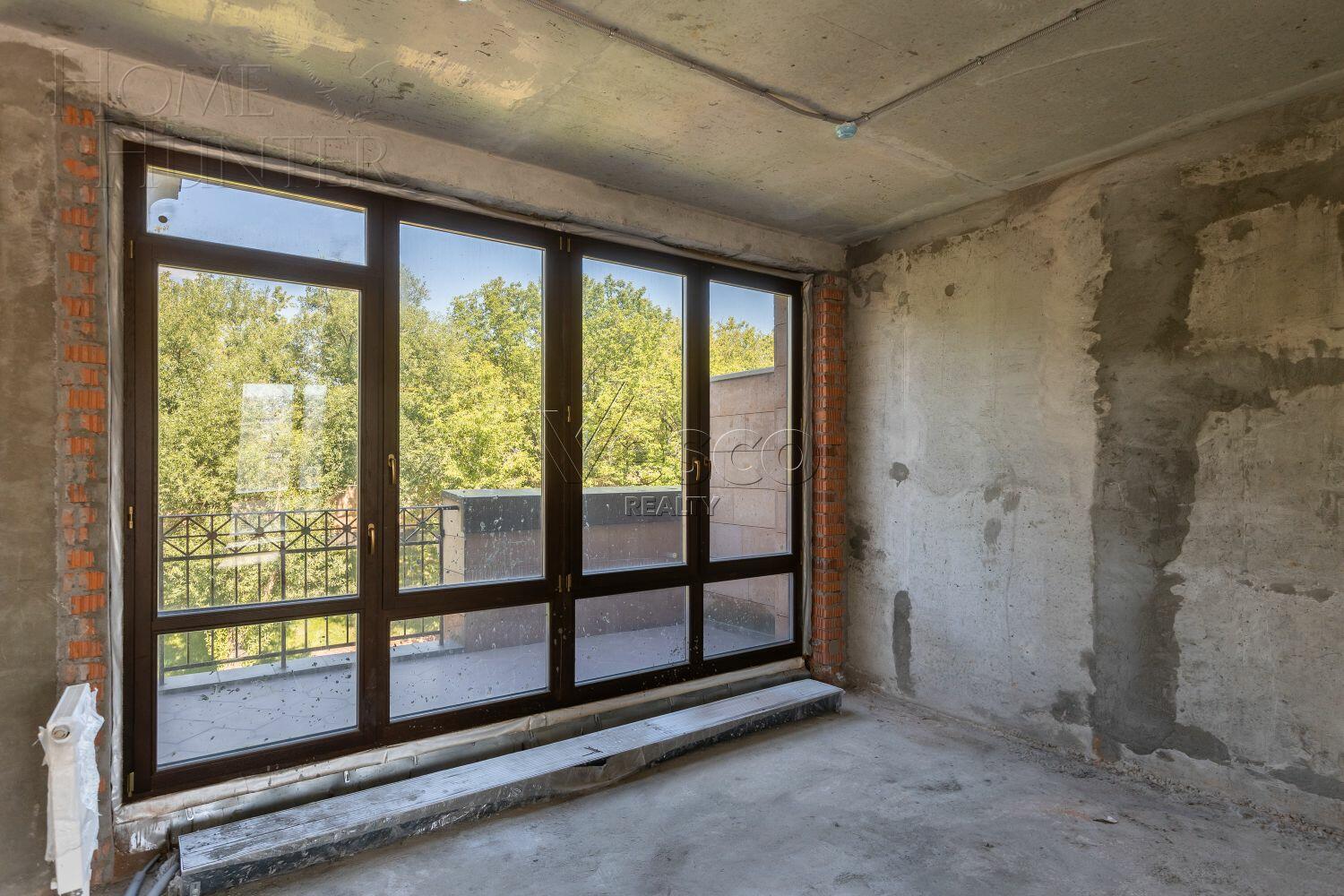 4-УРОВНЕВЫЙ ТАУНХАУС БЕЗ ОТДЕЛКИ 420 М² НА 1 ЭТАЖЕ