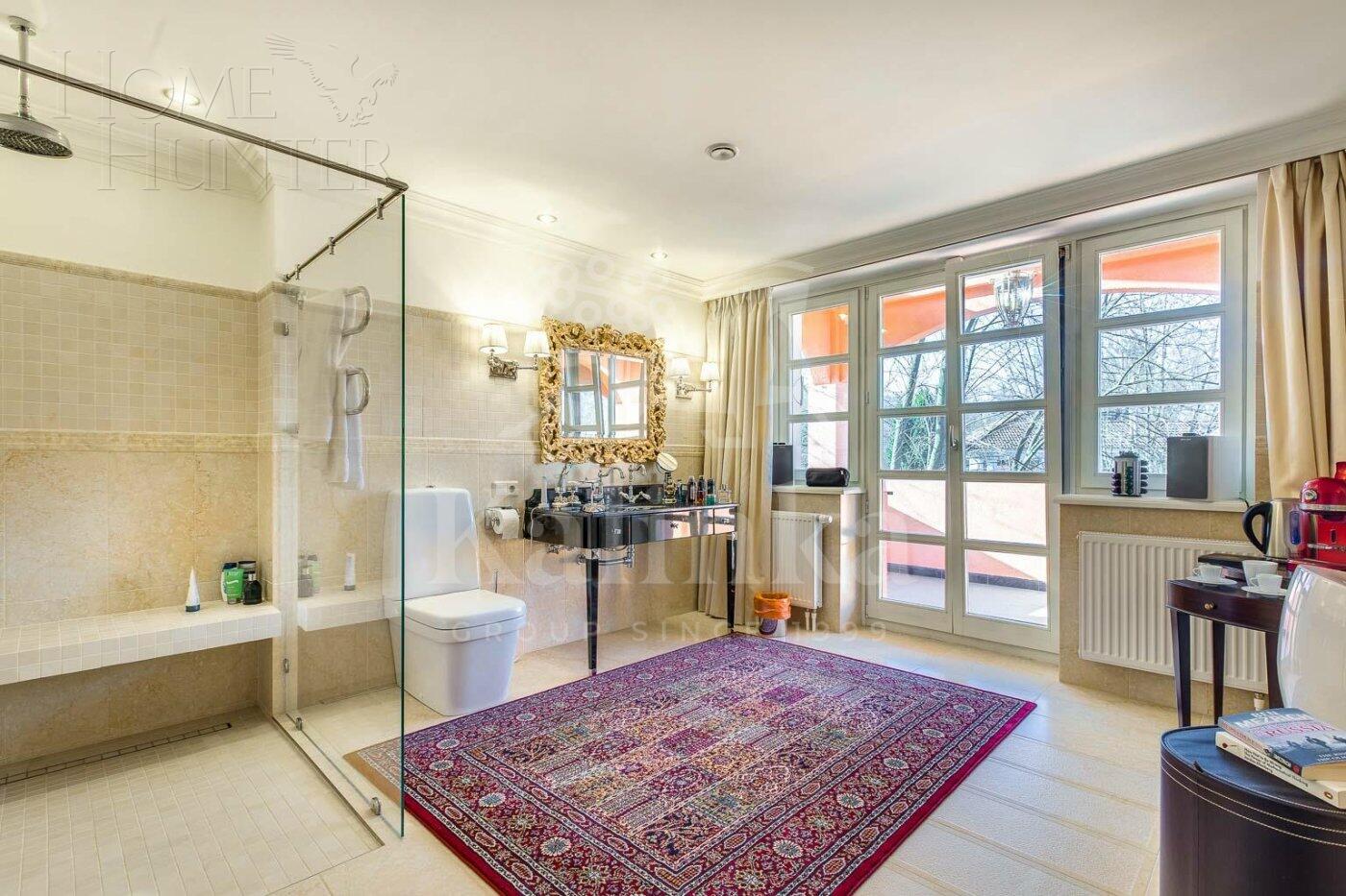 2-этажный коттедж 760 м² с отделкой