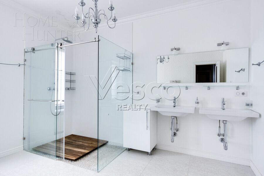 2-этажный коттедж 762 м² с отделкой