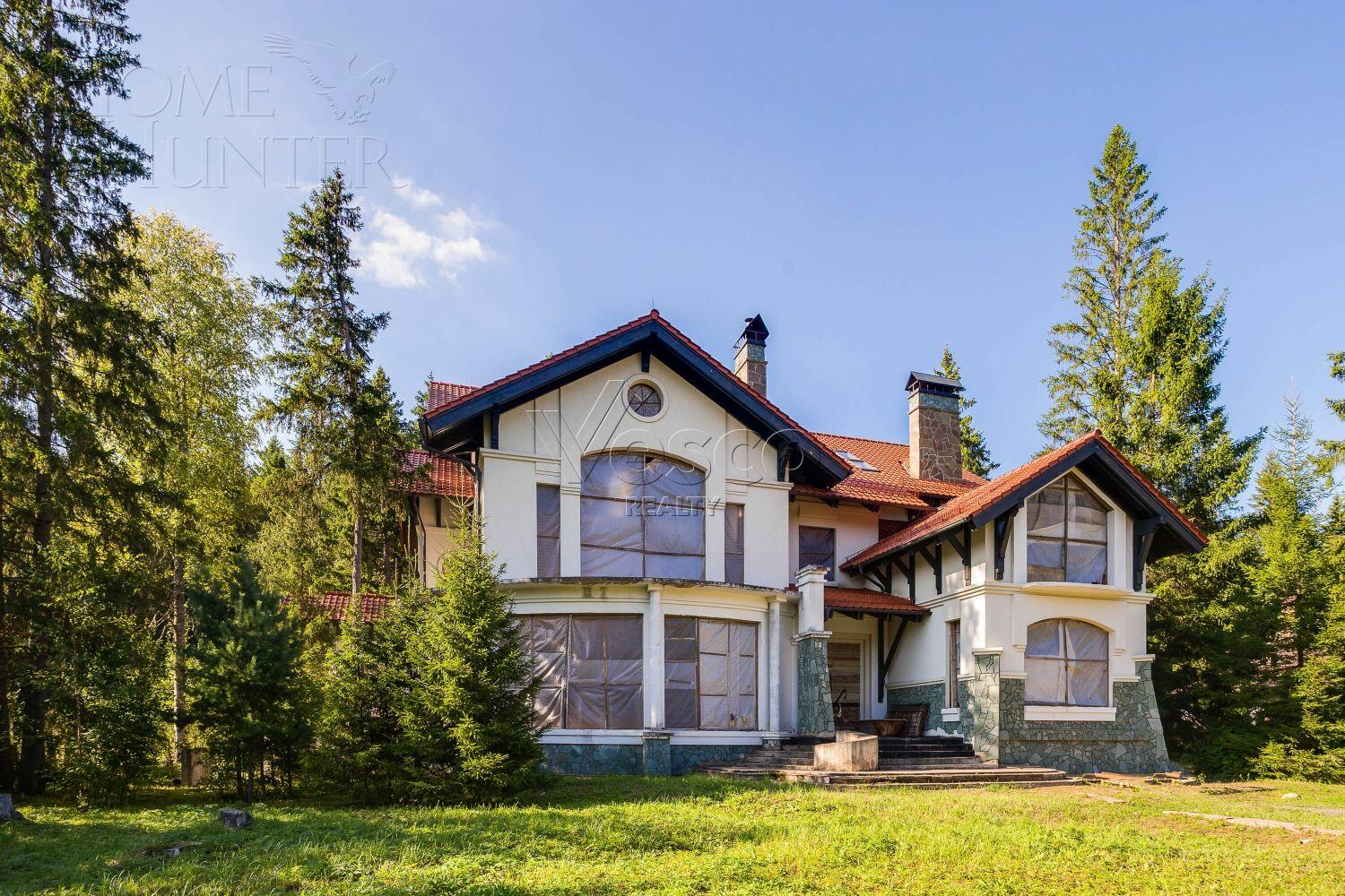 2-этажный коттедж 1 200 м² без отделки