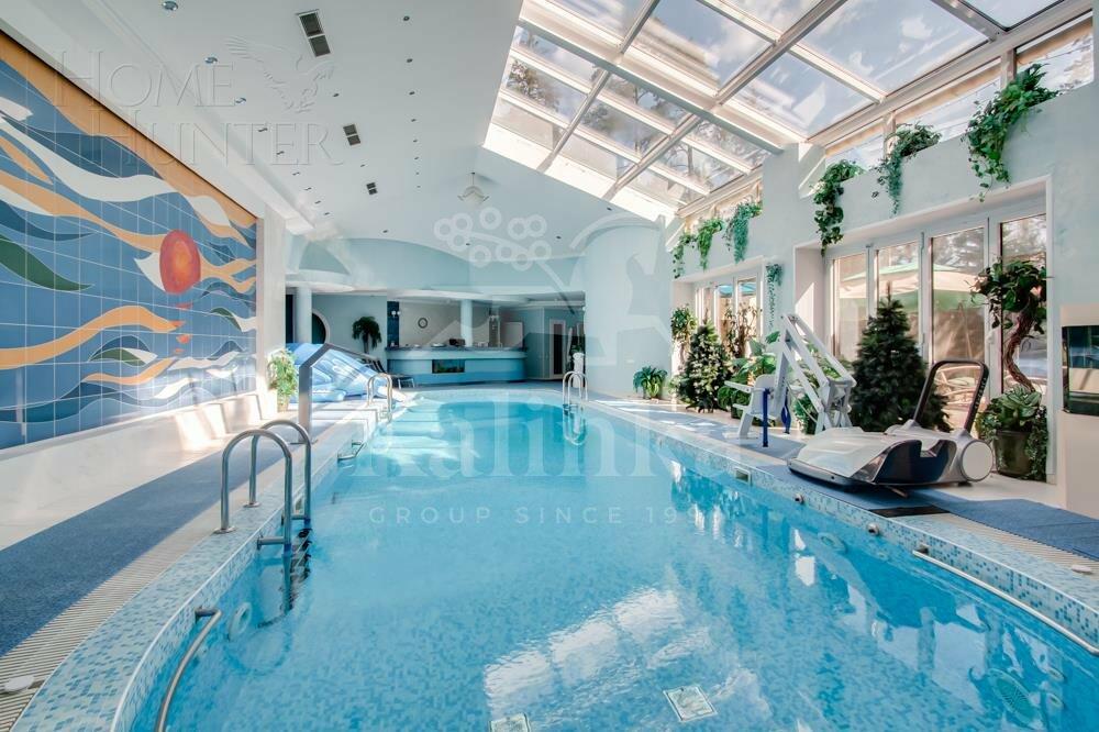 4-этажный коттедж 1 352 м² с отделкой