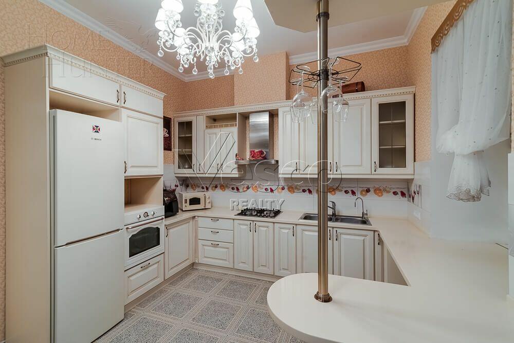 2-этажный коттедж 800 м² с отделкой