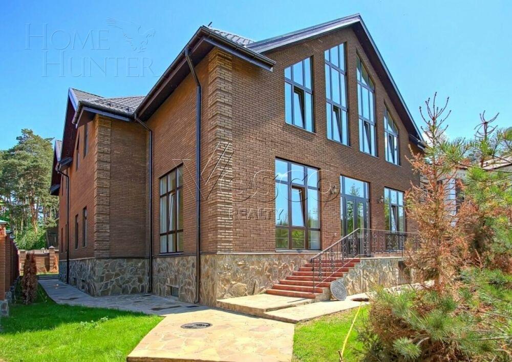 2-этажный коттедж 1 000 м² с отделкой