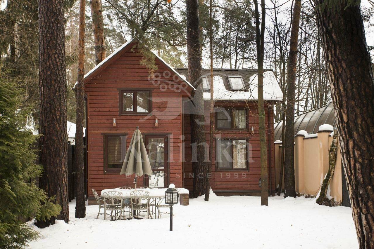 2-этажный коттедж 450 м² с отделкой