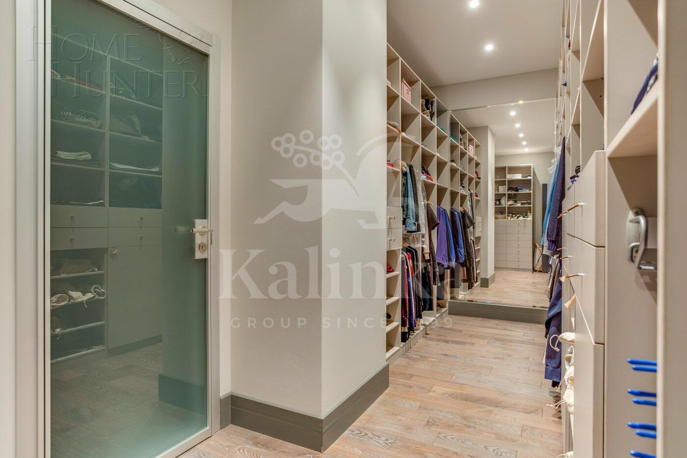 3-этажный коттедж 580 м² с отделкой